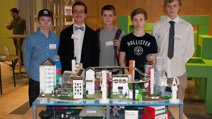 Pershagenskolan med sitt bidrag Riggotown, Future City 2014