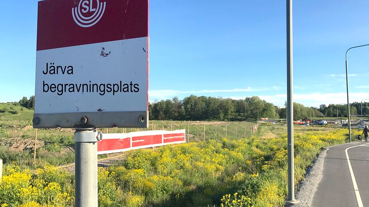 Under 2021 ska NCC återställa marken de lånat för ett tillfälligt upplag med jord söder om Hästa gård. Ett utmärkt tillfälle att förbereda för en muslimsk begravningsplats, menar nätverket Låt Parken Leva.
