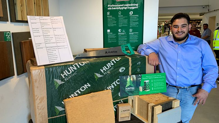 Kürsat Önal, der er salgstrainee i Bygma Roskilde, aflagde fagprøve om Hunton Nativo® Træfiberisolering