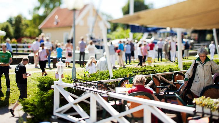 En stor andel av besökarna är nöjda med sitt besök i Linköping och människorna uppfattas trevliga. Bilden är från Bergs slussar, ett turistmål i Linköping med många besökare.