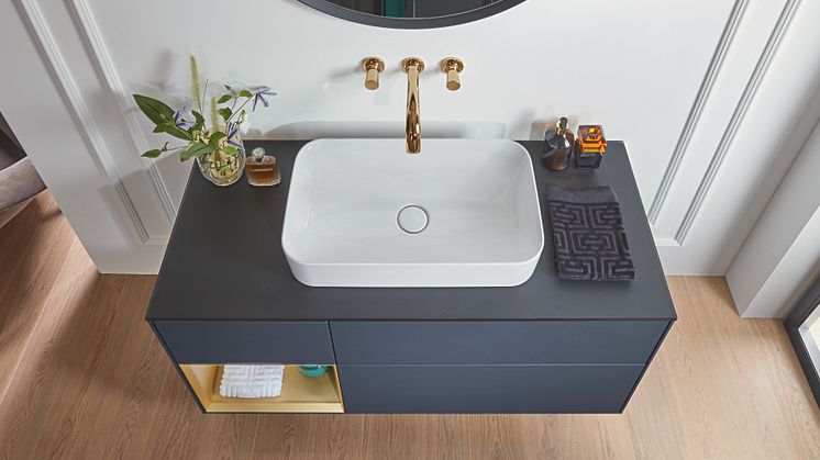 Bathroom furniture Finion_V&B_High