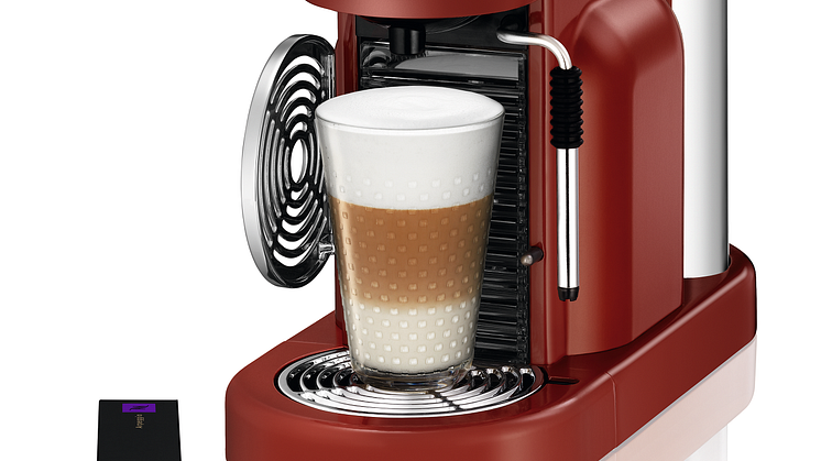 Maestria Röd med latte och förpackning