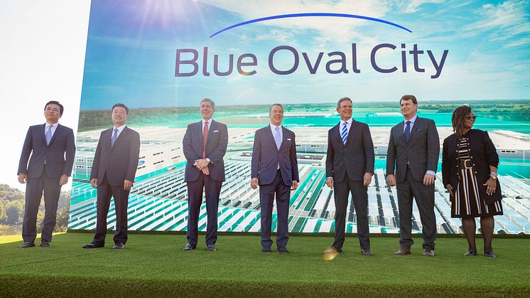 Blue Oval City_celebration_03