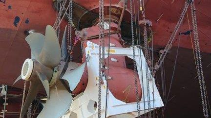 Thruster_installation