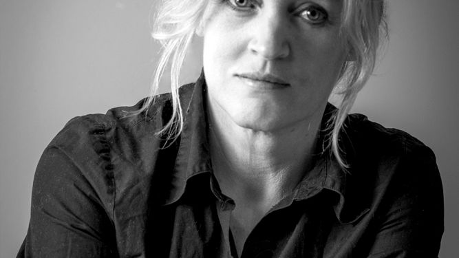 Designer og kunstner Lisbeth Lutnæs