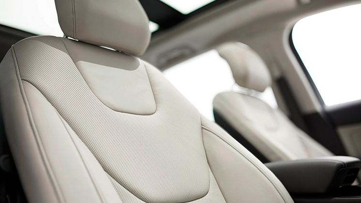 Vadonatúj Ford Edge SUV: kategóriaelső helykínálat és menetdinamika, prémium komfort és kifinomultság