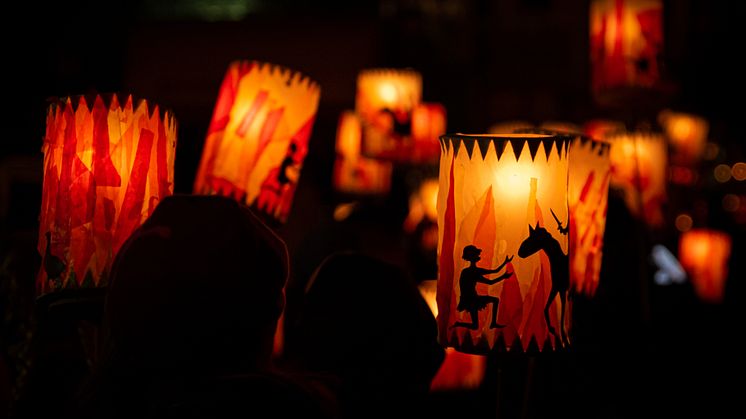 Laternen bei Nacht (All rights reserved/keine mediale Nutzung)