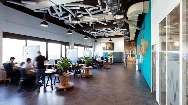 HIP hat seinen Sitz in Hamburg und bietet dort Startups Open-Workspace oder Teambüros, sowie Zugang zu Konferenzräumen und Veranstaltungsflächen.