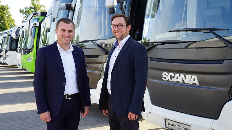 Dejan Koleska, Used Bus Center Manager, und Luc Moulin, Verkaufsdirektor Busse bei Scania Deutschland Österreich