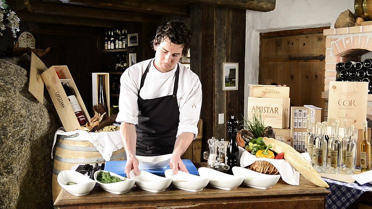 Rezept aus dem DolceVita Hotel Preidlhof: Eisacktaler Saibling mit Sommergurke & Limette im Preidlhof