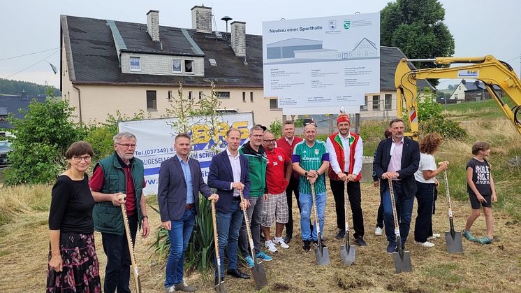 Spatenstich in Drebach: Bau der neuen Sporthalle beginnt