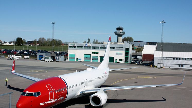 Norwegians Boeing 737-800 ved TORP Sandefjord Lufthavn