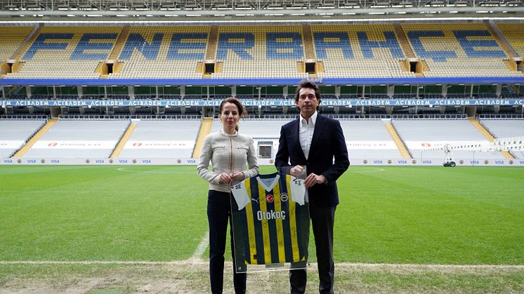 Visa ve Fenerbahçe iş birliğiyle  taraftarlara özel ön ödemeli dijital kart