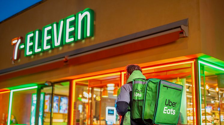 Reitan Convenience Sverige fördjupar samarbetet med Uber Eats
