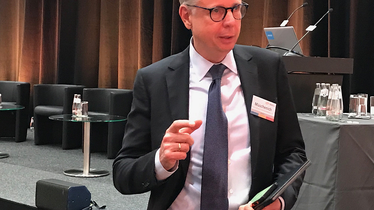 Dr. Markus Müschenich im Interview mit der apoBank.