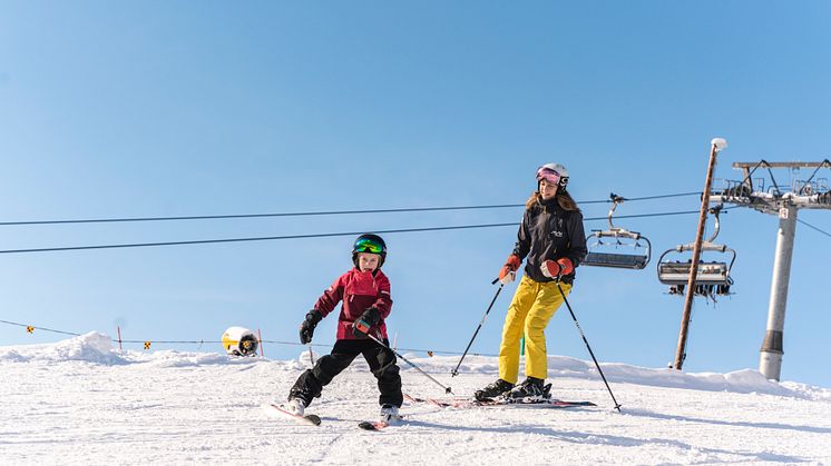 myrkdalen_ski school_kids_slope_skiing_winter_Photo_Jon_Hunnålvatn Tøn-06880