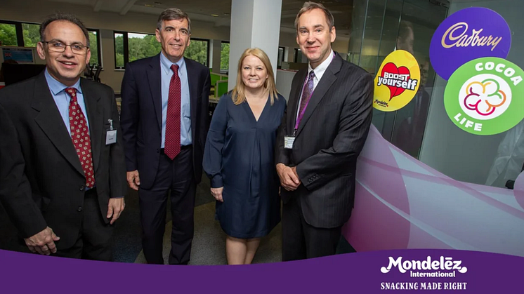 Mondelez International hosts DEFRA MP David Rutley at our new Ingredient Research space, Reading Science Centre