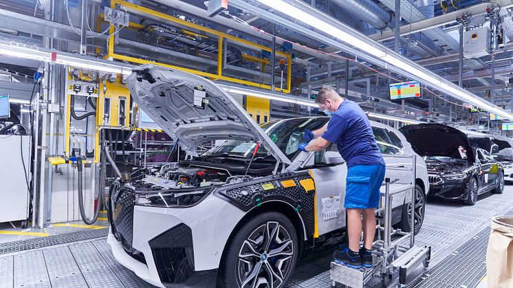 BMW iX i produksjon