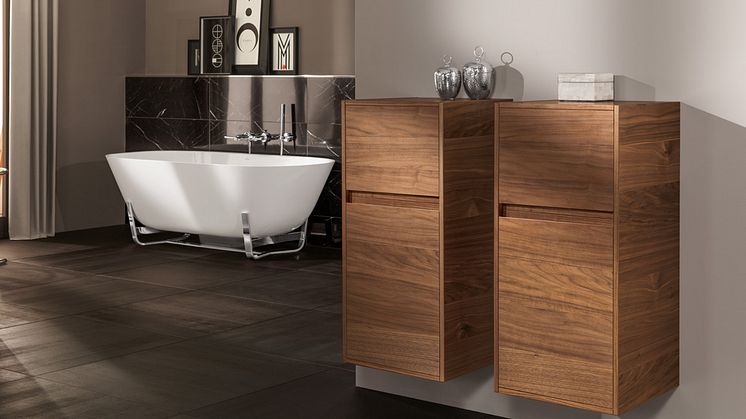 Förvaringsmöjligheter är en viktig del i planeringen av ett badrum. Villeroy & Bochs möbelserie Antheus kombinerar smart förvaring med snygg design.
