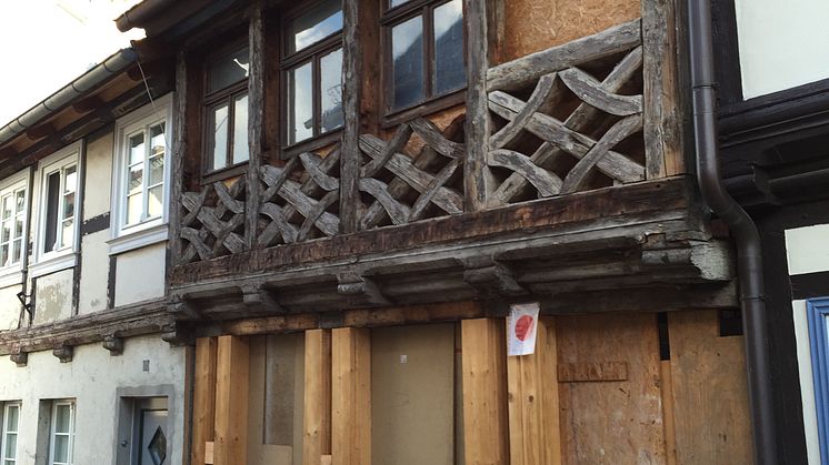 Schon abreißen oder noch sanieren? Auch bei schlechten Bauzuständen gelingt es dem Profi oft, ein Bauwerk zu erhalten. 
