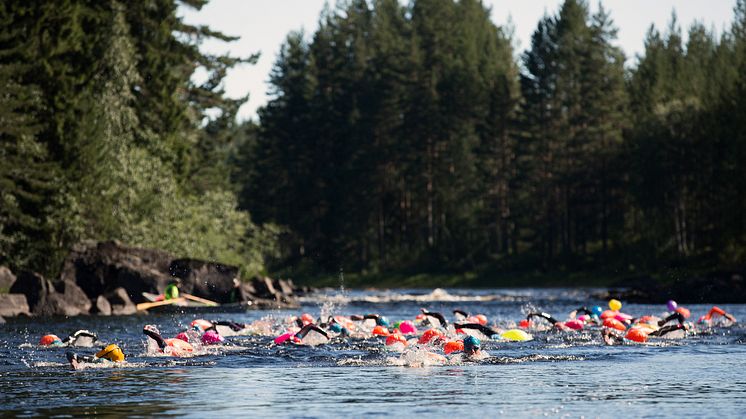 Simmare Vansbrosimningen safteybouy