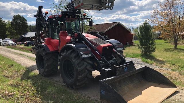 Den rekordskapande Traktorgrävaren, en Huddig 1260 D Linjemaskin