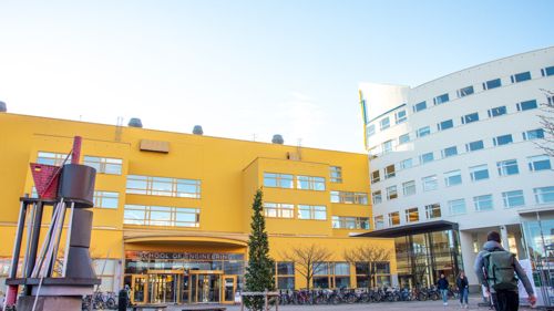 Tekniska Högskolan vid Jönköping University får 30 miljoner kronor från KK-stiftelsen till att ta fram kurser om cirkuläritet och hållbarhet för yrkesverksamma inom metallindustrin.