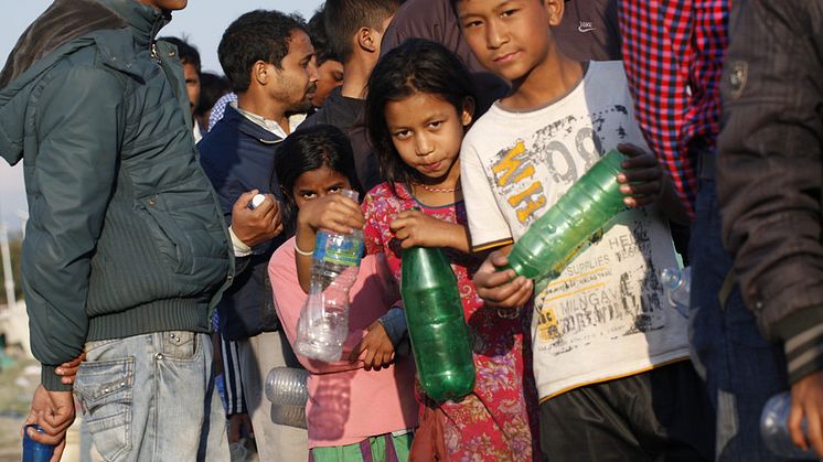 Nepal: 5000 skolor förstörda