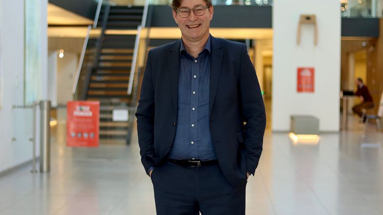 Jon M. Hippe (2019)
