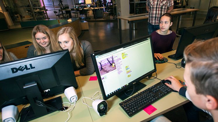 Tusentals speldesigners i 48 timmars programmeringsmaraton