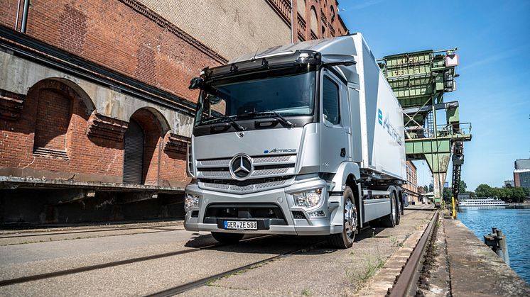 eActros_premiere00012