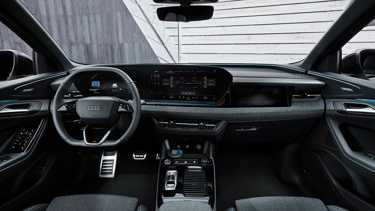 Audi Q6 e-tron (interiør med skærmeksempel)