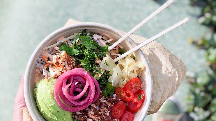 Omslag "Streetfood - från öst till väst"