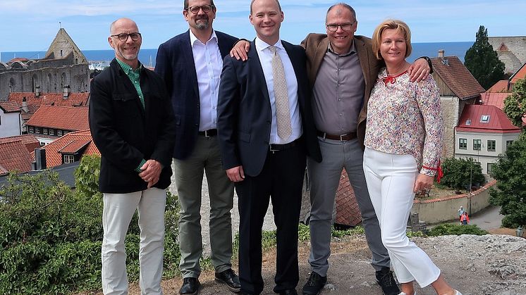 Från vänster: Pär Hedberg (Sting), Peder Hasslev (Saminvest), Erik Wijnbladh (Saminvest), Jens Lundsröm (ABI), Jeanette Andersson (Minc)