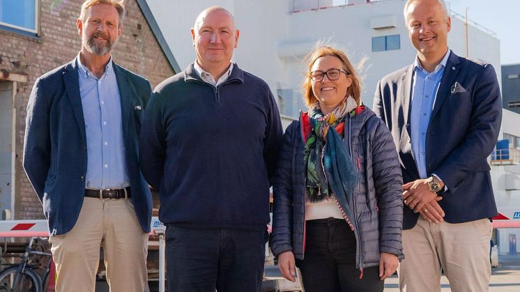 Samarbeider om satsing på hydrogen; Frank Sagvik (Akershus Energi), Jan Klauset (Kronos Titan), Charlotte Iversen (Borg Havn) og Martin Vatne (Østfold Energi).