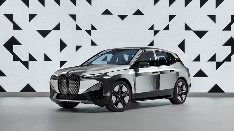E Ink og BMW Theatre Screen: Fargerike og digitale opplevelser i nye dimensjoner