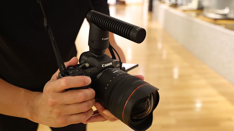 RF 10-20mm F4 L IS STM-Lifestyle-R5B_0238[1]