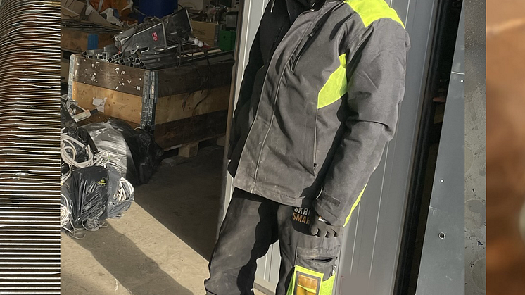 Läge att återvinna metaller i vår och kanske gå på konsert för pengarna, tycker en peppad Robin från SkrotSmart i Västerås.