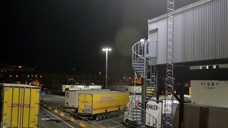 Titan mastbelysning lyser upp Gotlandsterminalen hos Smålandshamnar, Oskarshamn