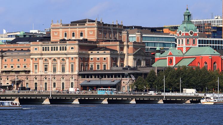 Statens Fastighetsverk förvaltar 4000 byggnader i Sverige – hur sker detta egentligen? Operabyggnaden i Stockholm är i akut behov av renovering.