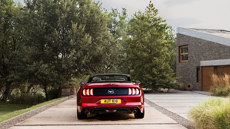 FORD MUSTANG 2017 (15)