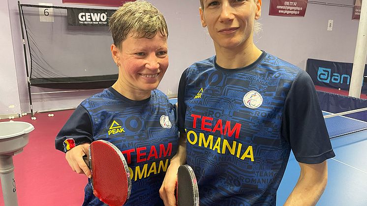 Gabriela Constantin și Camelia Ciripan fac parte din echipa de para-tenis de masă a României.