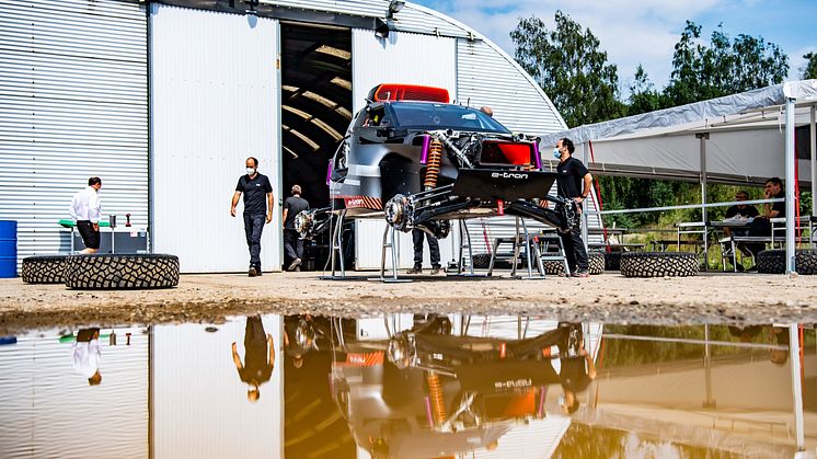 Audi RS Q e-tron (Dakar Rally)