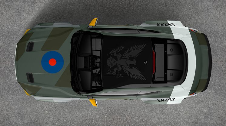 Unikátní 700k Mustang GT v barvách tzv. Eagle Squadrons, vytvořený na počest amerických dobrovolníků v řadách britského letectva RAF ze 2. světové války.