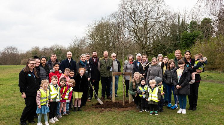 Twelve English oaks to celebrate the Queen’s platinum jubilee