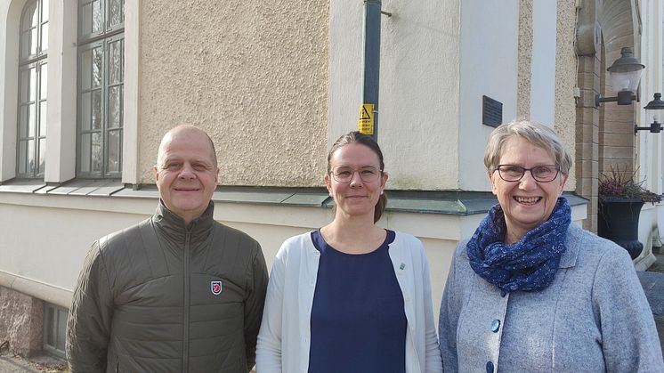 Vårdcentralschef Patrik Jaensson, Utvecklingsstrateg vid Nora kommun Lisa Nyquist, Röda korsets ordförande Margareta Öjebo är tre av representanterna för träffpunkten.
