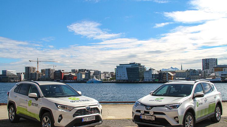 Første kunde i Bodø fikk levert nyheten RAV4 AWD