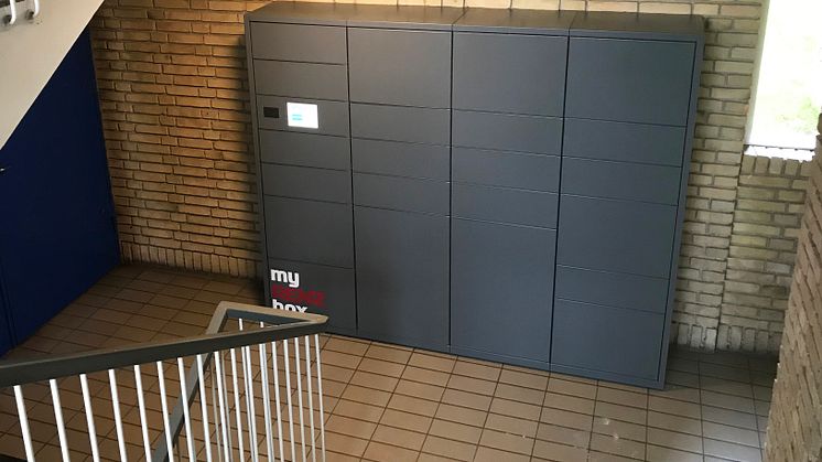 myRENZbox pakkepostanlæg i RAL 7012