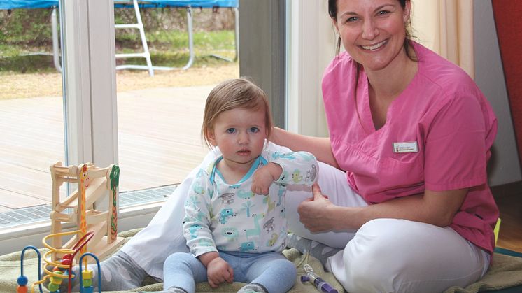 Selma und Schwester Christina im Kinderhospiz Bärenherz