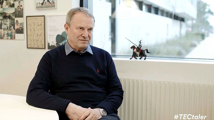 Professor Niels Egelund